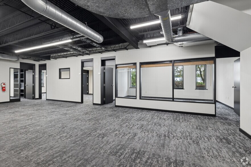 More Photos Of 58 Concord St, North Reading Office For Lease