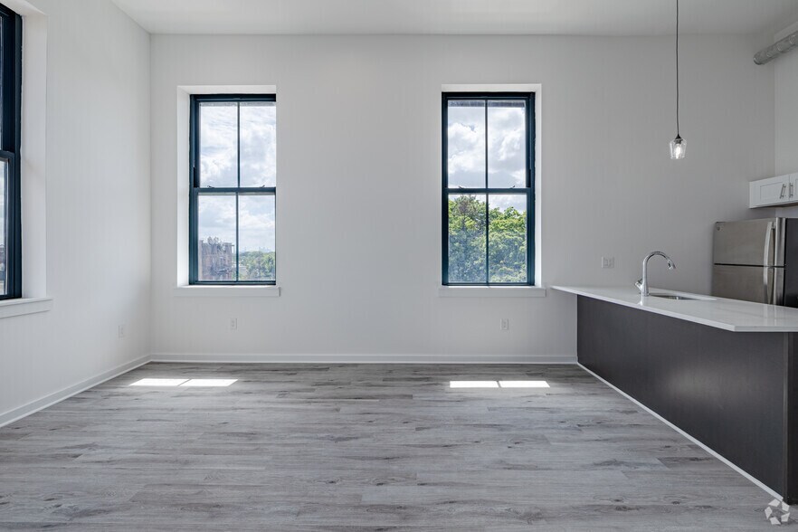 More Photos Of 70 Roseville Ave, Newark Apartments For Sale