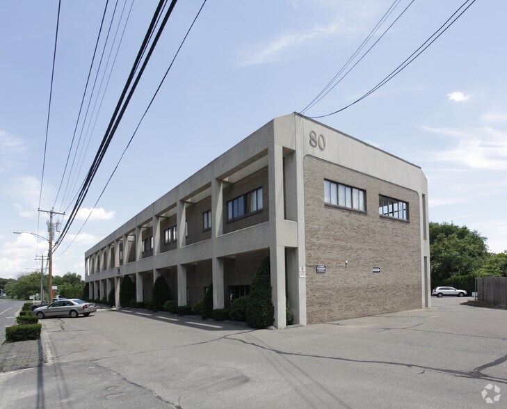More Photos Of 80 Ferry Blvd, Stratford Office For Lease