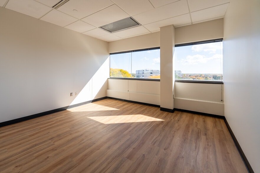 More Photos Of 901 Tower Dr, Troy Coworking Space