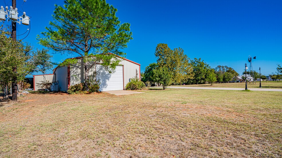 More Photos Of 1275-1299 Big Valley Cir, Lipan Trailer Camper Park For Sale