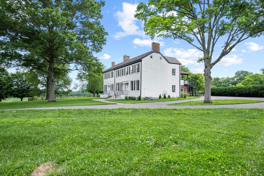 More Photos Of 1975 Georgetown Rd, Paris Lodge Meeting Hall For Sale