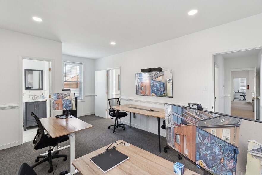 More Photos Of 2939 W Marshall St, Richmond Office For Sale