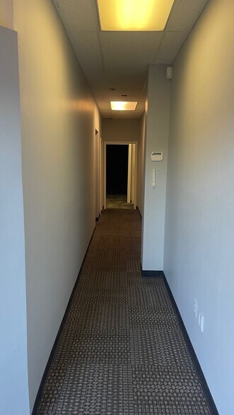 More Photos Of 8390 Terminal Rd, Lorton Flex For Lease