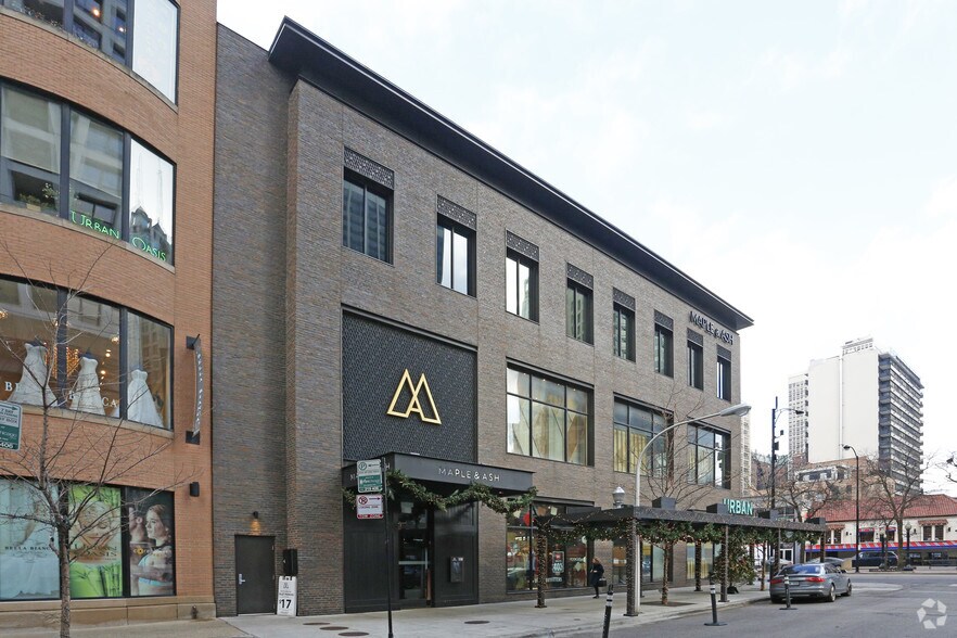 More Photos Of 1100 N State St, Chicago Storefront For Sale