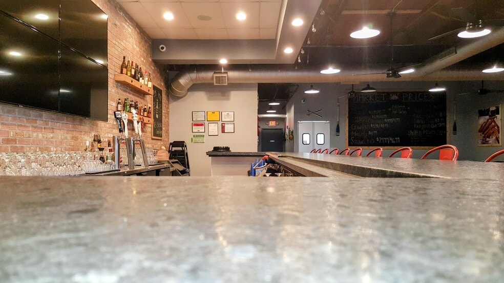 More Photos Of 15507 S Route 59, Plainfield Storefront Retail Office For Lease
