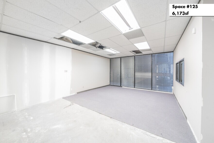 More Photos Of 1880 S Dairy Ashford Rd, Houston Office Residential For Lease