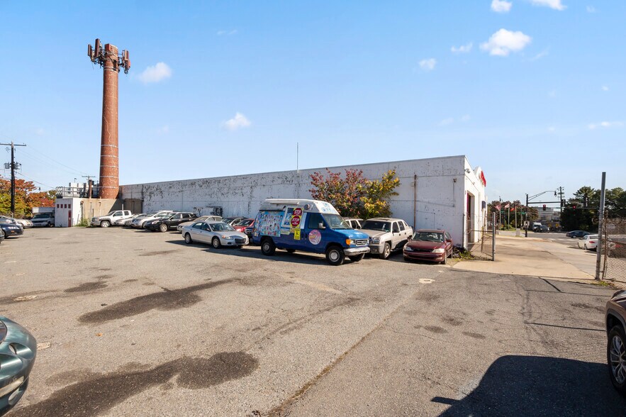 More Photos Of 1905 Brentwood Rd NE, Washington Warehouse For Lease