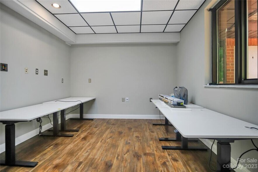 More Photos Of 510 W King St, Kings Mountain Medical For Lease