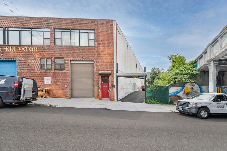 More Photos Of 2529 49th St, Astoria Manufacturing For Sale