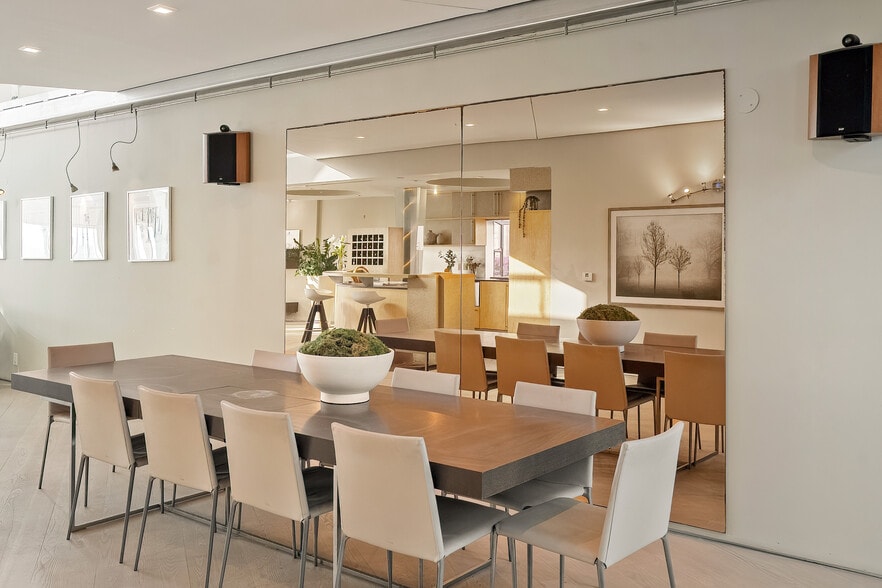 More Photos Of 3111 Ocean Front Walk, Marina Del Rey Apartments For Sale