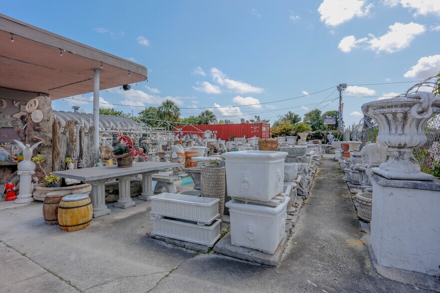 More Photos Of 1620 S Dixie Hwy, Pompano Beach Freestanding For Sale