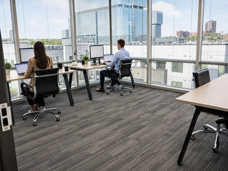 More Photos Of 5909 Peachtree Dunwoody Rd NE, Atlanta Coworking Space