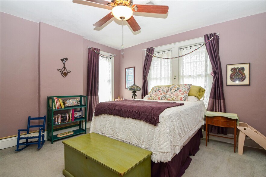 More Photos Of 1911 Memorial Ave SW, Roanoke Office Residential For Sale