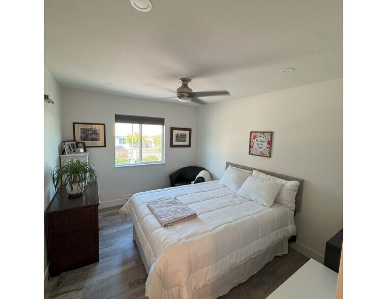 More Photos Of 3600 S Jason St, Englewood Warehouse For Sale