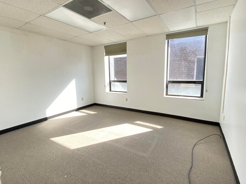 More Photos Of 132 Delaware St, Walton Office For Lease