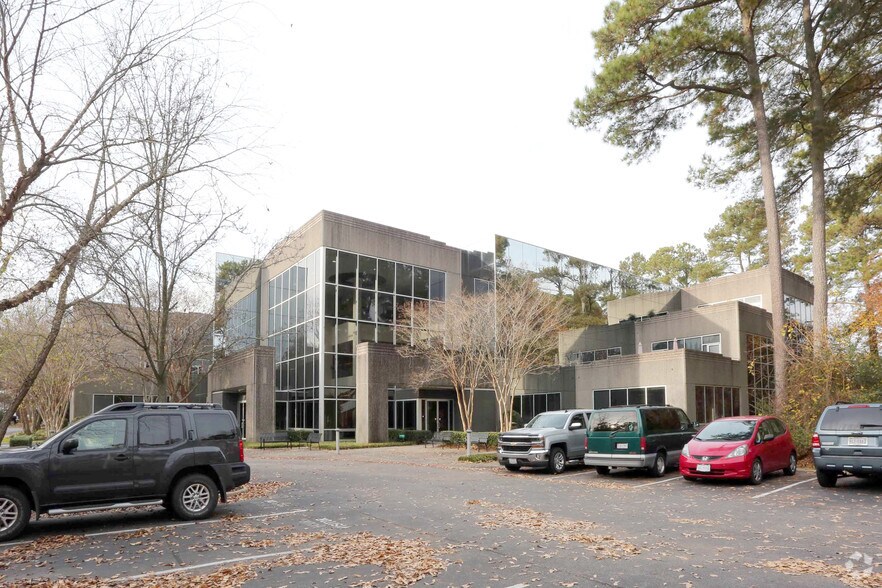 More Photos Of 2877 Guardian Ln, Virginia Beach Office For Lease