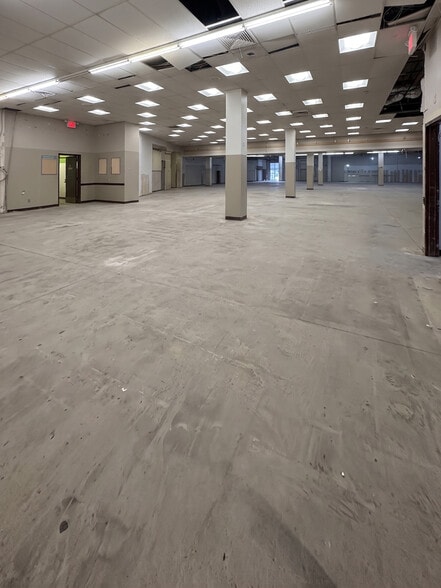 More Photos Of 7118-7124 3rd Ave, Brooklyn Storefront For Lease