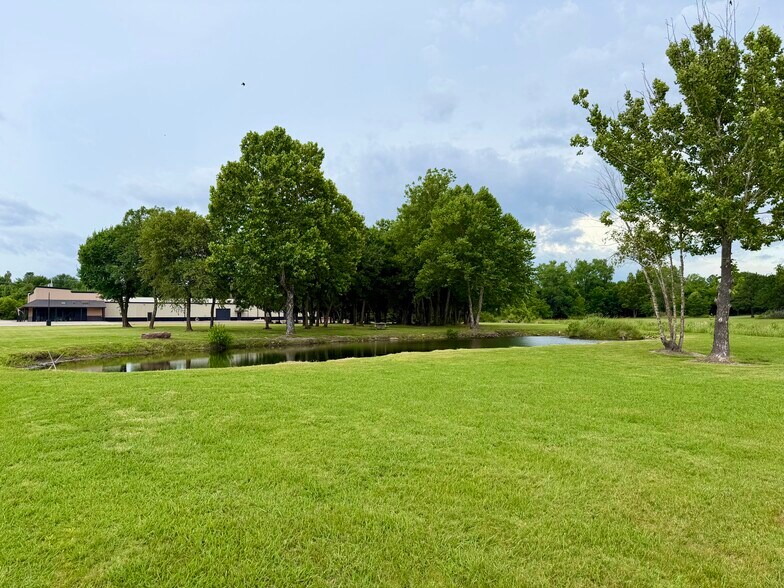 More Photos Of 12007 NE 23rd St, Choctaw Warehouse For Sale