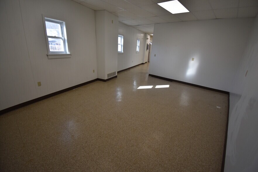 More Photos Of 1710-1728 Butler St, Easton Unknown For Lease