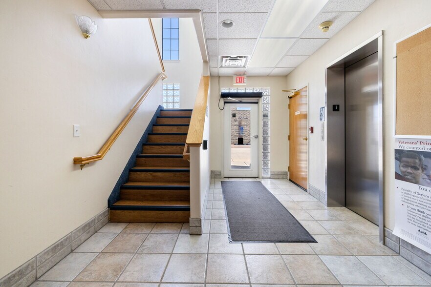 More Photos Of 221 N Marina St, Prescott Office For Lease