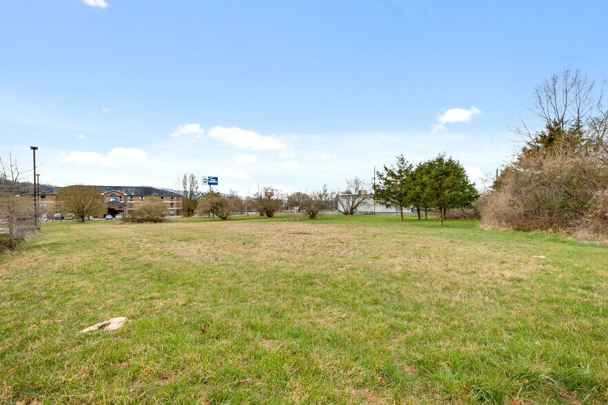 More Photos Of Woodland Drive SW, Wise Land For Sale