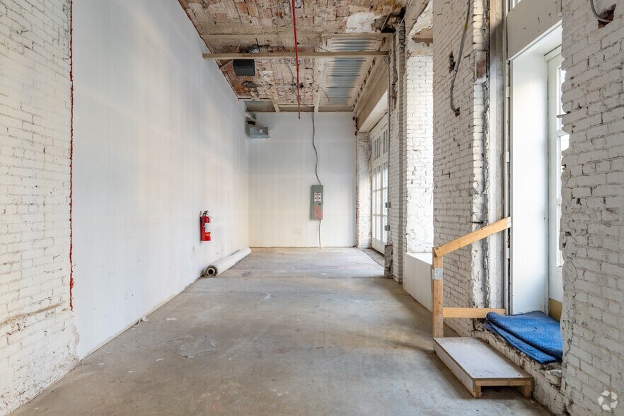 More Photos Of 1295 Madison Ave, New York Multifamily For Sale