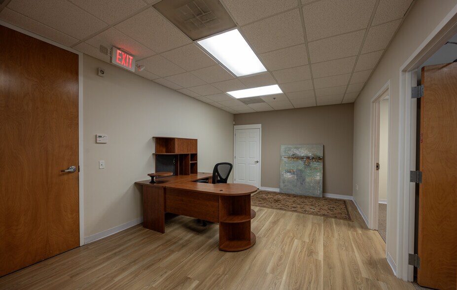 More Photos Of 141 Providence Rd, Chapel Hill Office Residential For Sale