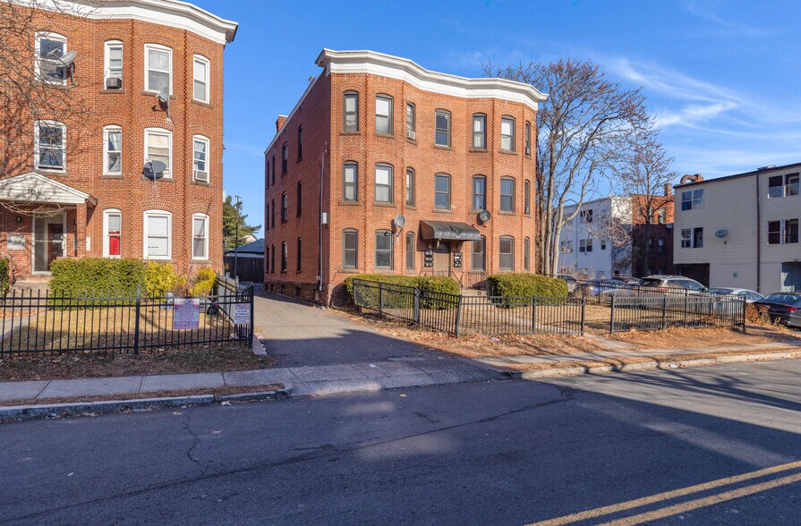 More Photos Of 100 Preston St, Hartford Apartments For Sale