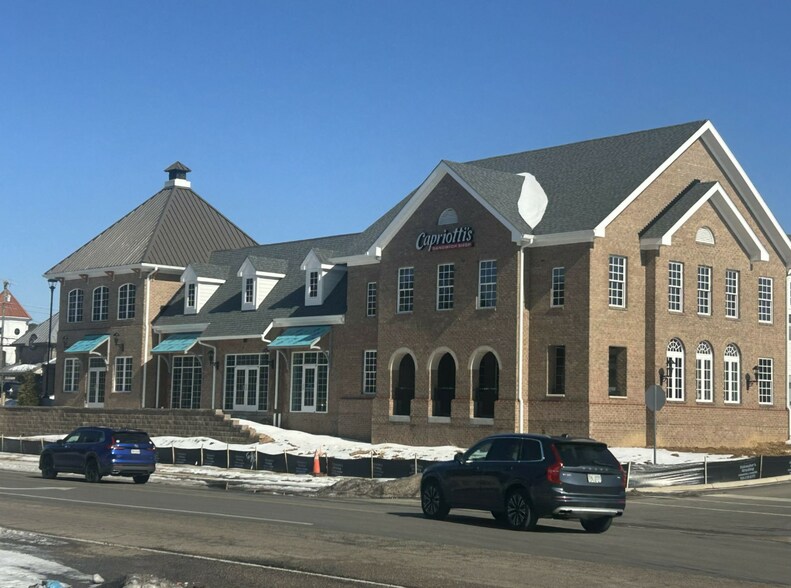 More Photos Of 17 Le Gordon Dr, Midlothian General Retail For Lease