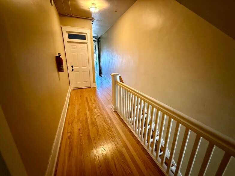 More Photos Of 119 E Kalamazoo St, Lansing Apartments For Sale