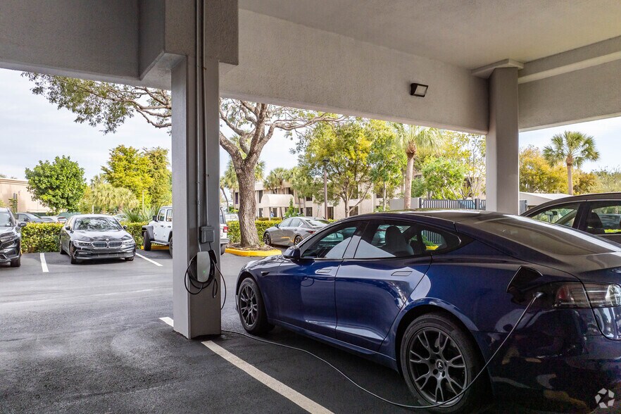 More Photos Of 1200 N Federal Hwy, Boca Raton Office For Lease