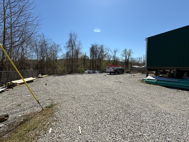 More Photos Of 534 Virginia Ave, Fairmont Freestanding For Sale