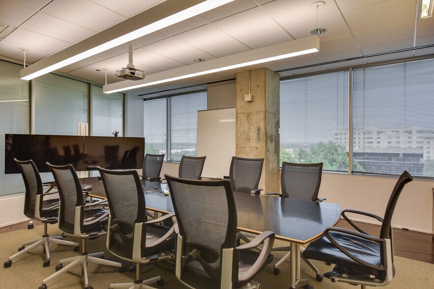 More Photos Of 10100 N Central Expy, Dallas Office For Lease