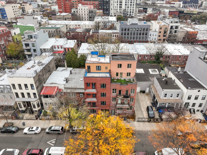 More Photos Of 55 Stanhope St, Brooklyn Apartments For Sale