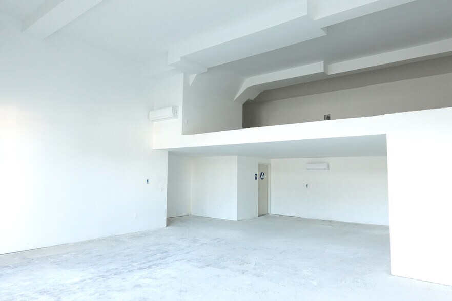 More Photos Of 935-937 N Hill St, Los Angeles Storefront Retail Residential For Sale