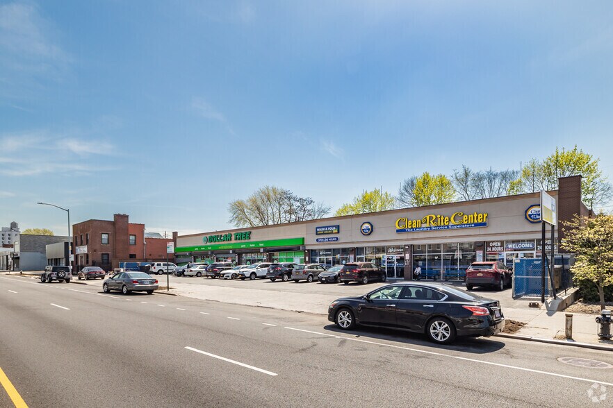 More Photos Of 214-50 Jamaica Ave, Jamaica Freestanding For Lease
