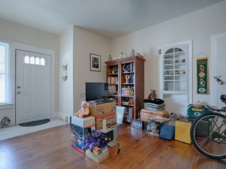 More Photos Of 422 E Citrus Ave, Eustis Multifamily For Sale