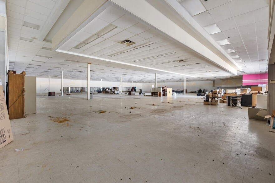 More Photos Of 440-500 W Gulf Atlantic Hwy, Wildwood Unknown For Lease
