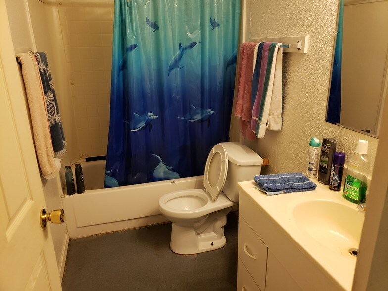 More Photos Of 145 S Main St, Jefferson Apartments For Sale