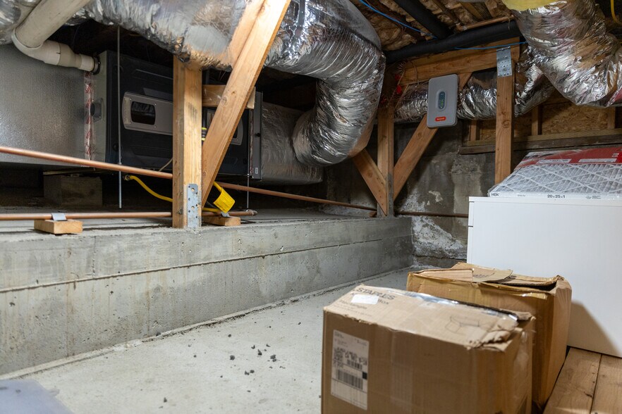 More Photos Of 1913-1915 Hyperion Ave, Los Angeles Loft Creative Space For Sale