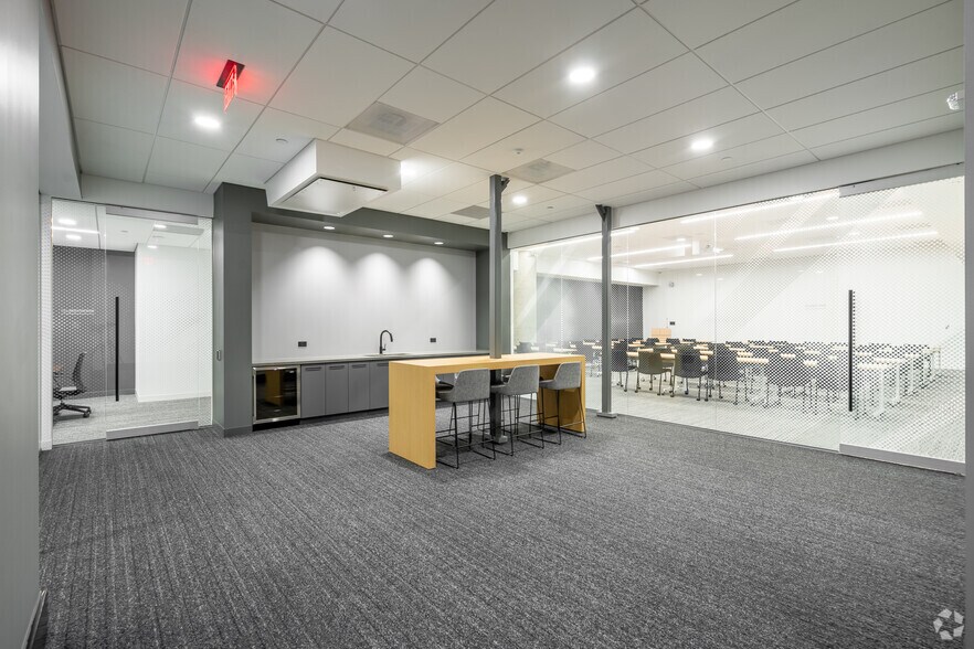 Photo of 5th Floor Ste 570