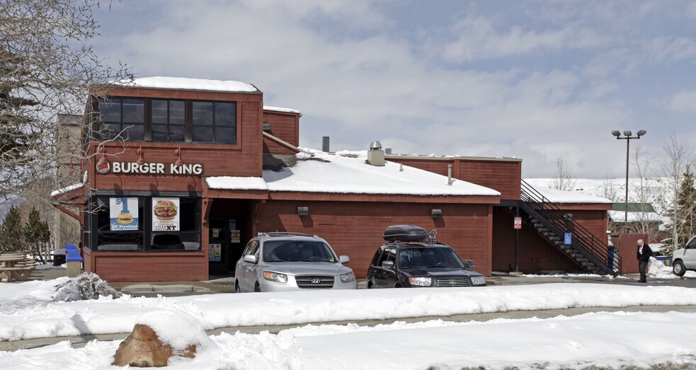 More Photos Of 1720 Park Ave, Park City Fast Food For Lease