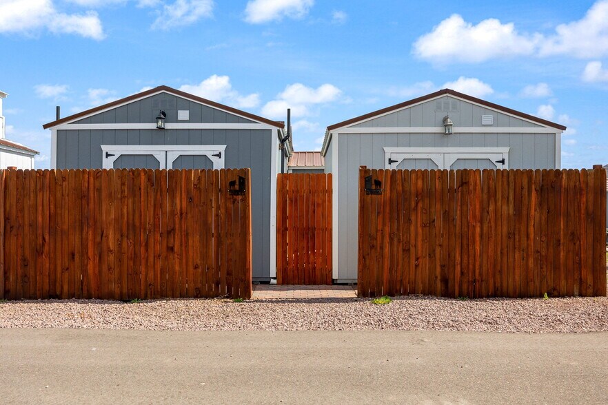 More Photos Of 2 County Road 2141 rd, Alpine Hotel For Sale