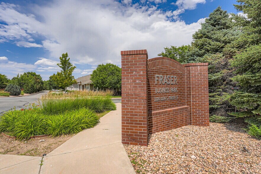 More Photos Of 2220 S Fraser St, Aurora Office For Sale