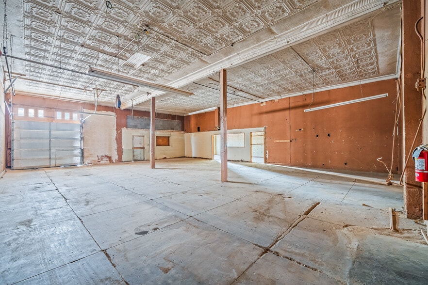 More Photos Of 1301 Buddy Holly Ave, Lubbock Warehouse For Sale