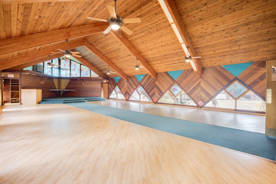 More Photos Of 1003 Liberty Ln, Pueblo Religious Facility For Sale