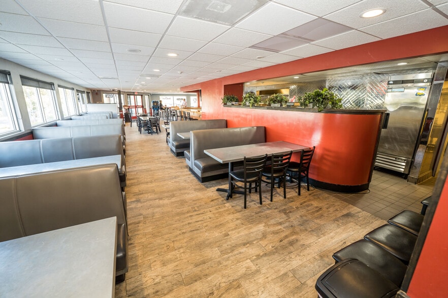 More Photos Of 850 Quintana Rd, Morro Bay Restaurant For Sale