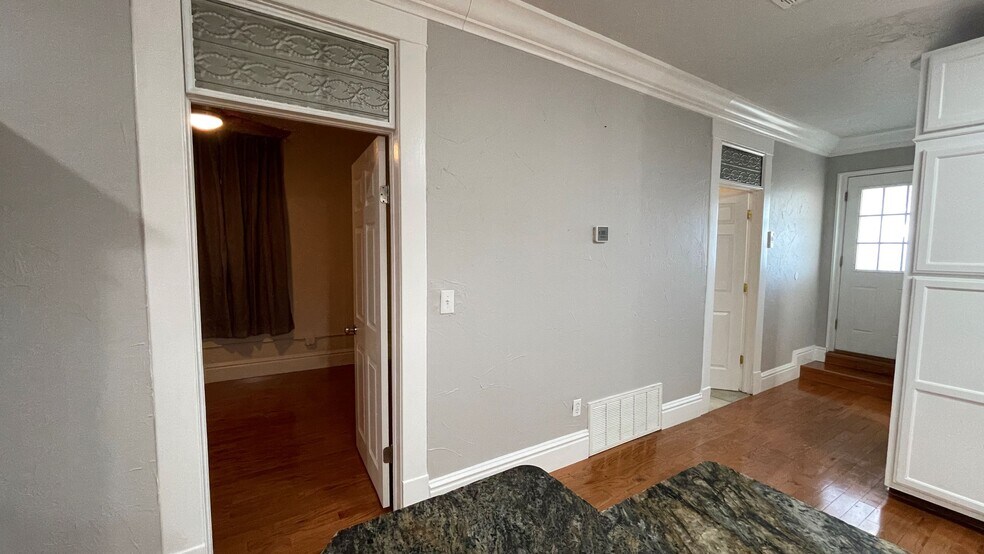 More Photos Of 415 N Muskogee Ave, Tahlequah Storefront Retail Residential For Sale