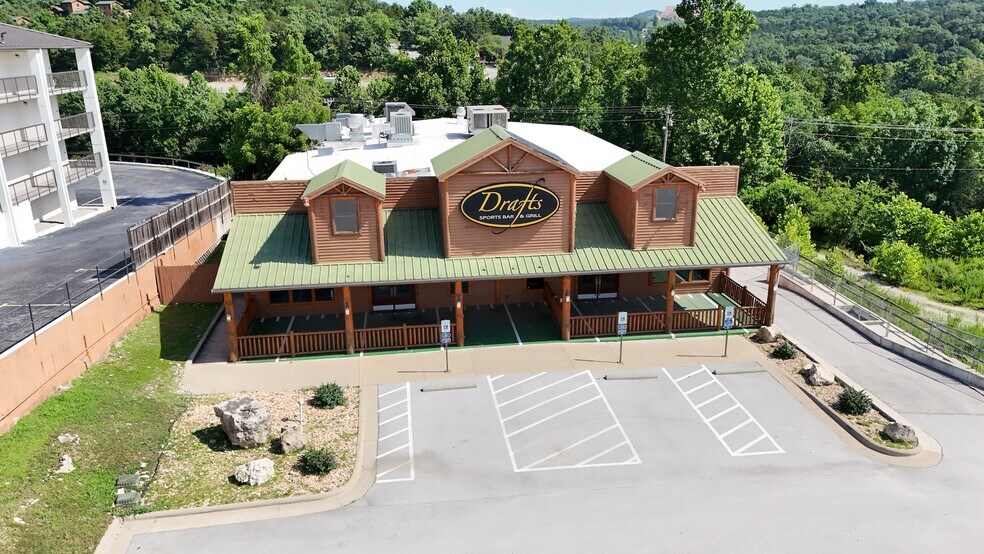 Primary Photo Of 2280 Shepherd of the Hills Expy, Branson Restaurant For Lease